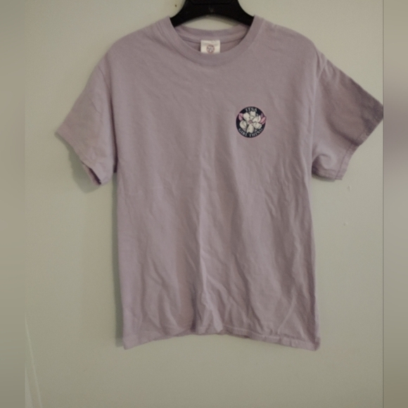 𝅺IT'S A Girl Thing Coffee and Jesus T Shirt Size Medium - Picture 1 of 6